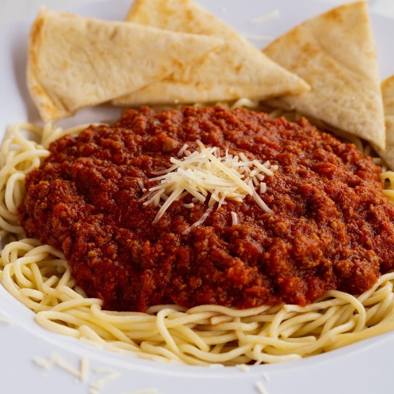 Savor Your Lunch with Us